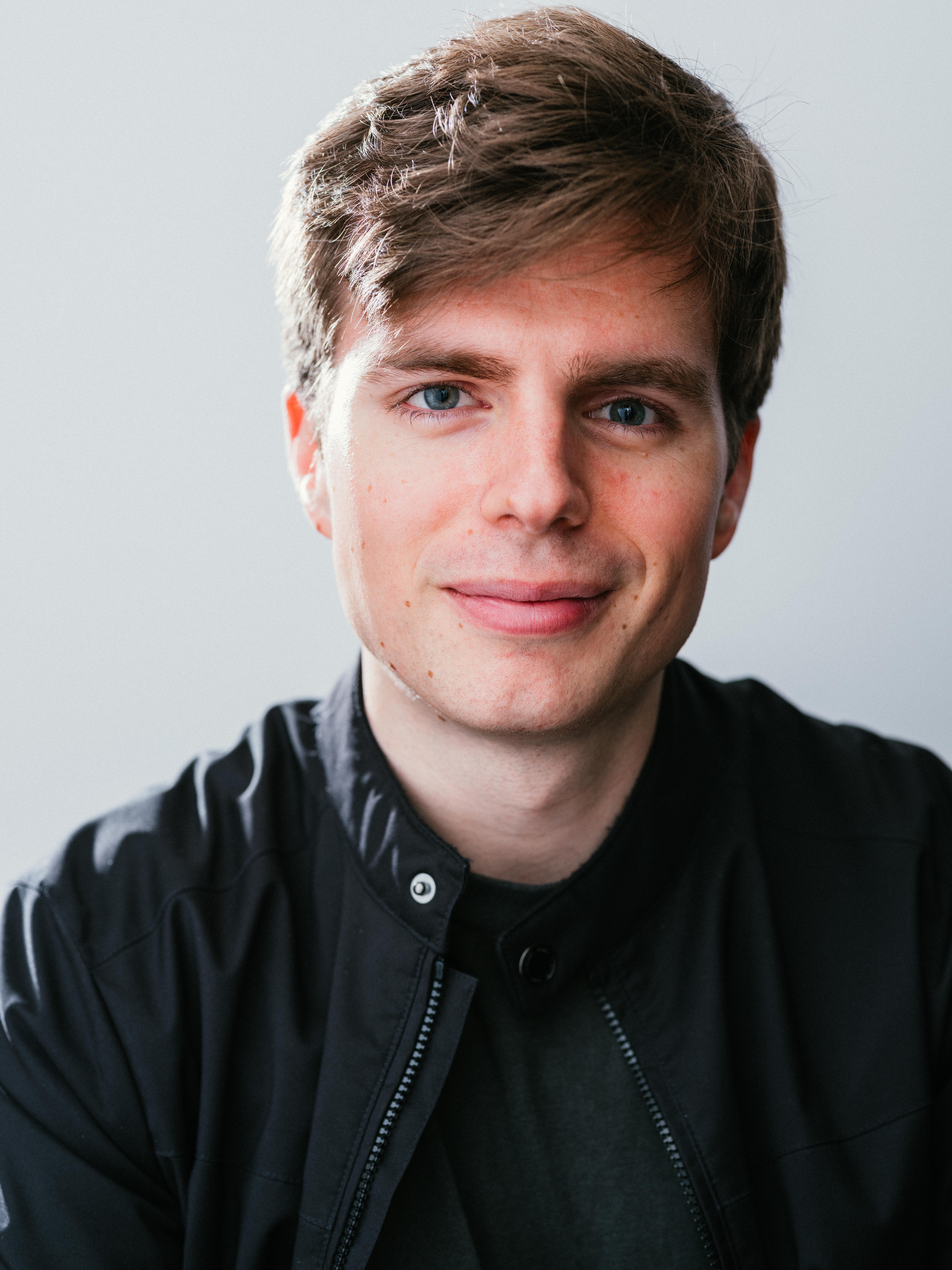 Philip Kramer Headshot